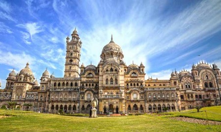 Baroda'da bulunan Lakshmi Vilas Sarayı