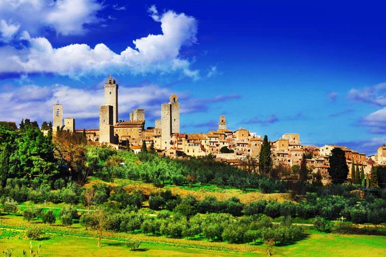 san gimignano uzaktan görünüm
