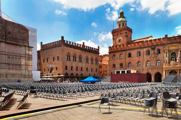 İtalya'yı Keşfetmeye Bologna İle Başlayın